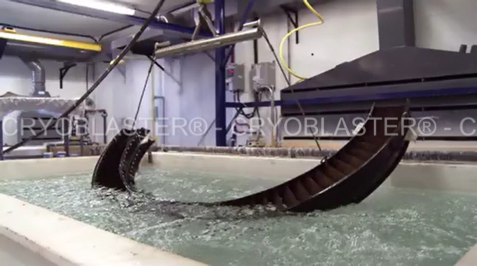 Traitement de surface d'une pièce aéronautique par décapage chimique