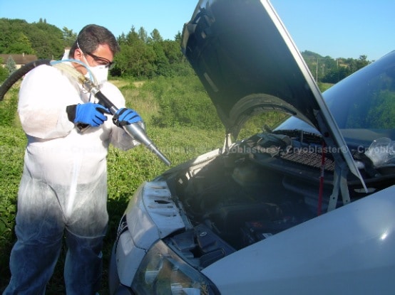 Sie suchen ein Dry-Ice-Blasting-Unternehmen in Belgien? Entdecken Sie das Netzwerk der Dienstleister auf der Website Cryoblaster.com