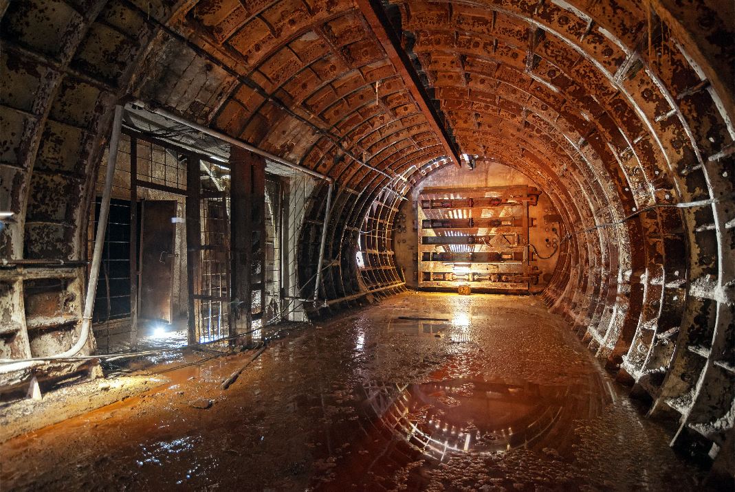 structure metallique rouillee