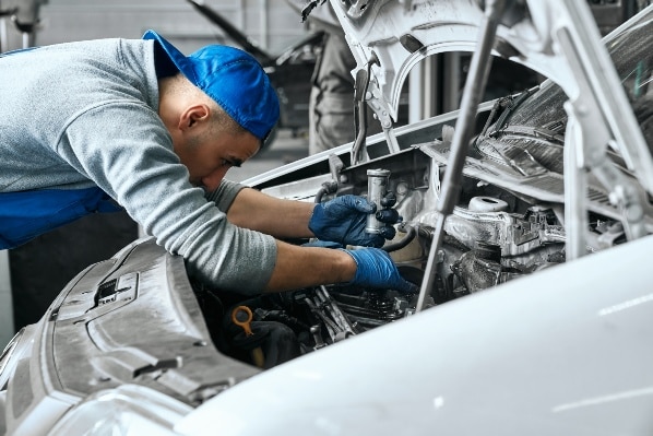 Entretien automobile par nettoyage cryogénique
