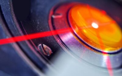 So halten Sie Ihre Laser-Linsen in 4 Schritten sauber für optimale Leistung