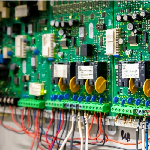 Nettoyage cryogénique et composants électroniques : précautions et techniques complémentaires