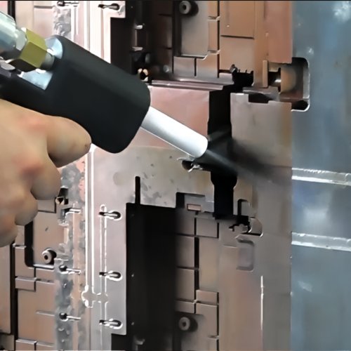 Nettoyage cryogénique des moules d’injection plastique : un retour sur investissement prometteur