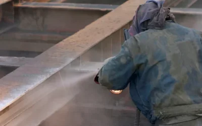 Sablage de charpente industrielle : efficacité et avantages