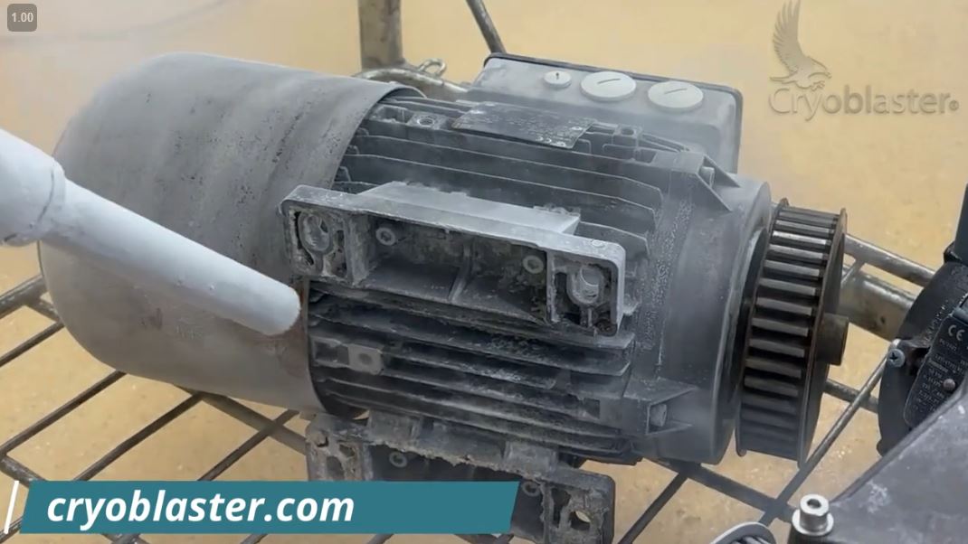 Nettoyage cryogénique de moteur électrique : élimination du tartre et des résidus de détergents en agroalimentaire