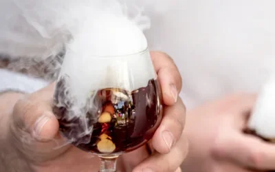 Comment utiliser la glace carbonique dans vos cocktails fumants