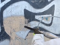 Enlèvement graffitis par glace carbonique et abrasif